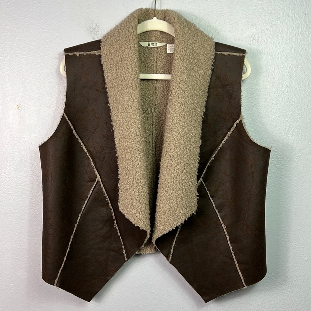 BB Dakota Sherpa Faux Suede Reversible Vest Large
